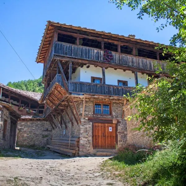 Kruchma Bratyata Guest House，位于科瓦切维卡的酒店