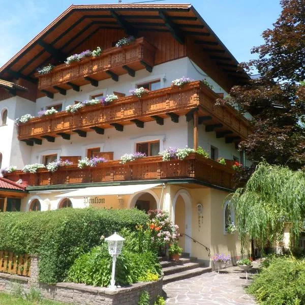 Pension Grünauhof，位于格蒙登的酒店