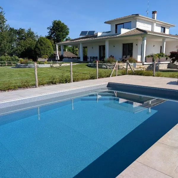 Al tempo ritrovato Country house，位于Pianfei的酒店