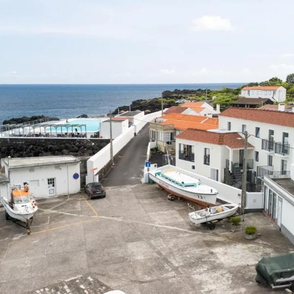 Casa do Porto - Santa Cruz B&B，位于Ribeiras的酒店