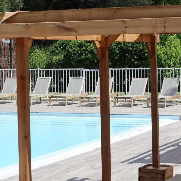 Hotel Mercure Parc du Coudray - Barbizon，位于勒库德雷·蒙特考克斯的酒店