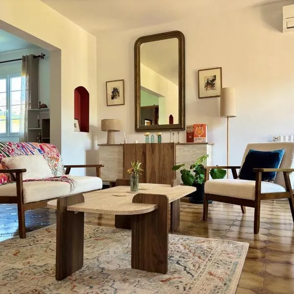 La Désirade Chambres d hôtes et Table gourmande，位于圣保罗德费努耶的酒店