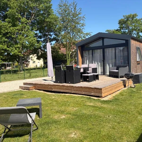 Chalet Bois，位于Torcy-le-Petit的酒店
