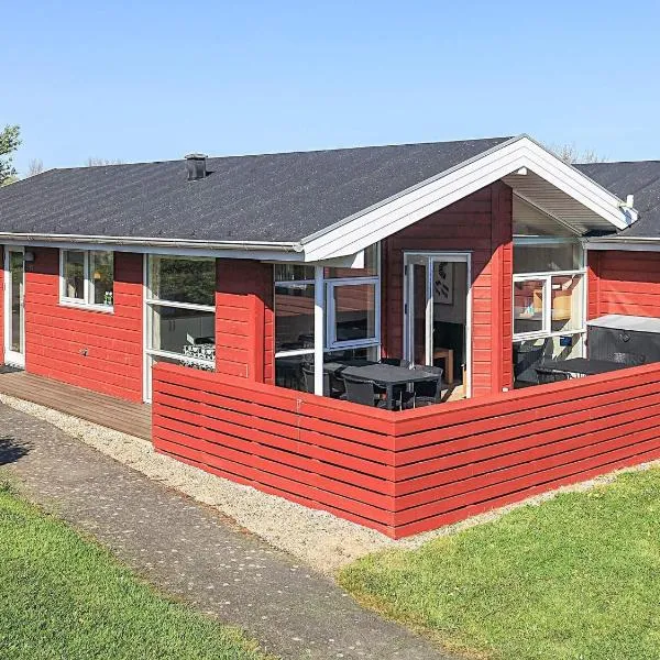 6 person holiday home in Tranekær，位于Fæbæk的酒店