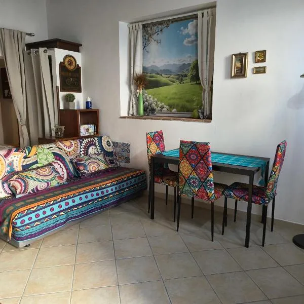 Appartamento in Giuncarico, 20 minuti dal mare，位于Giuncarico的酒店