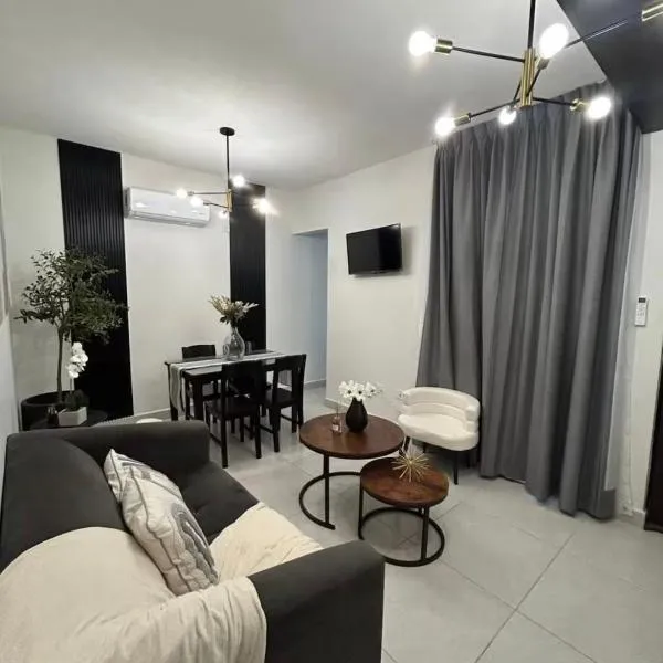 Casa moderna, acogedora y completa de 2 recámaras en zona residencial，位于博卡德尔里奥的酒店