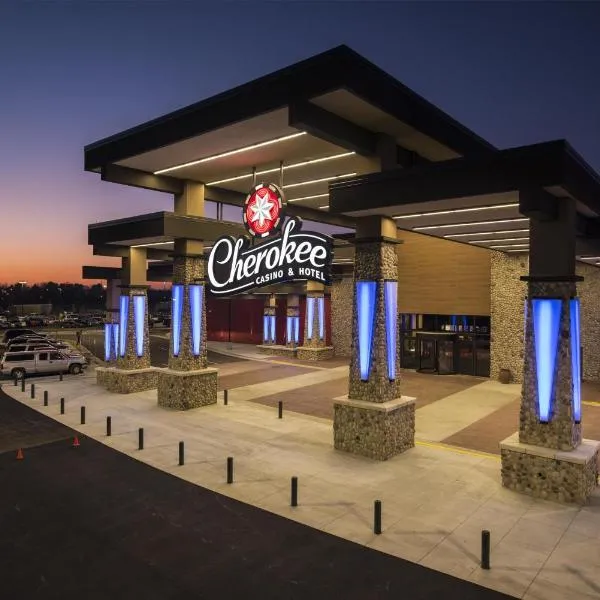 Cherokee Casino Hotel Roland，位于罗兰的酒店