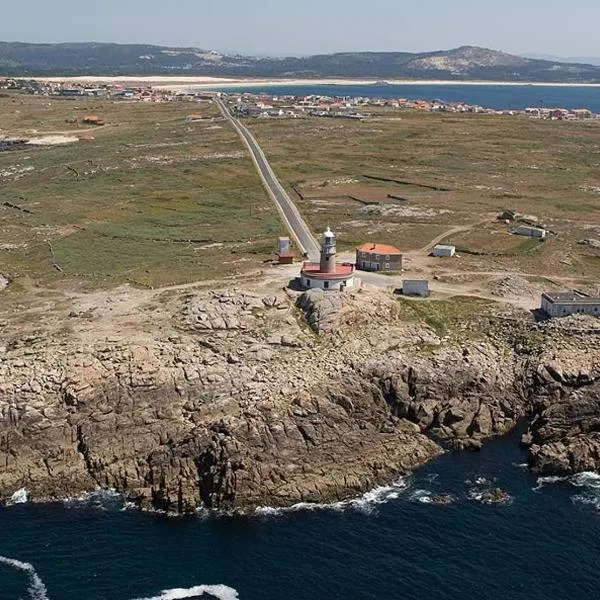 Hostal Balieiros Corrubedo，位于科鲁韦多的酒店