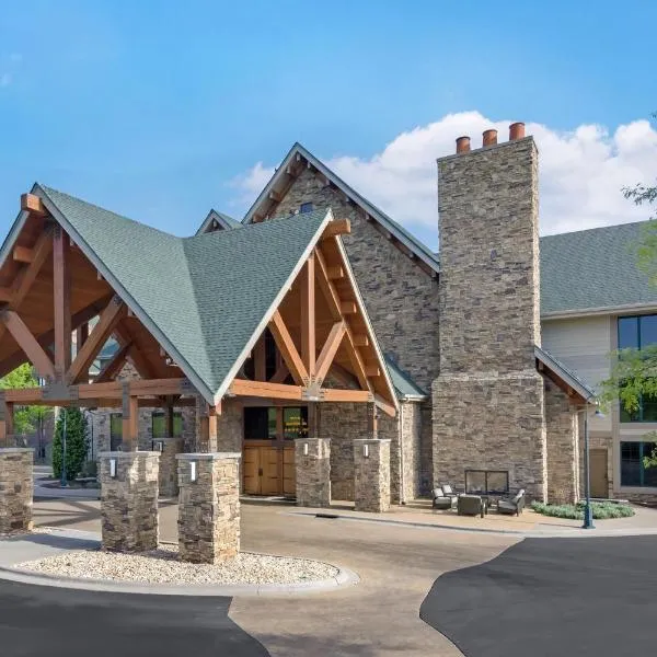 Hilton Grand Vacation Club Paradise Point Hollister,位于霍利斯特的酒店