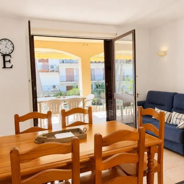 Apartamento reformado en Calella de Palafrugell a 1 minuto de la playa，位于卡莱利亚德帕拉弗鲁赫尔的酒店