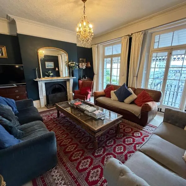 Ramsgate Retreats - Latimer House, boutique seaside holiday home for large families, groups, golf，位于拉姆斯盖特的酒店