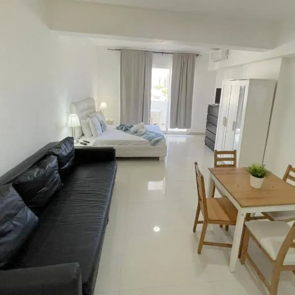 AVENTURA SUITES playa LOS CORALES - great location!，位于蓬塔卡纳的酒店