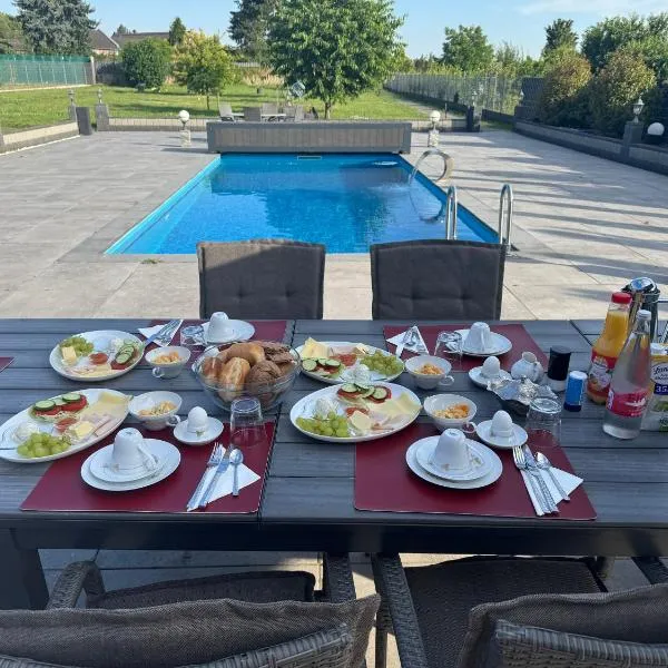 Premium Apartment near Cologne，位于许尔特的酒店