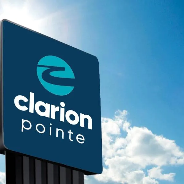 Clarion Pointe,位于亨茨维尔的酒店