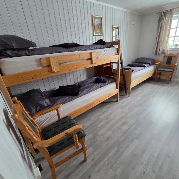 Valdres, sykkelturer - fisking - overnatte på vei øst vest RV51, 3 pers mulig 4 - eget bad, Rom nr 3，位于Tisleidalen的酒店