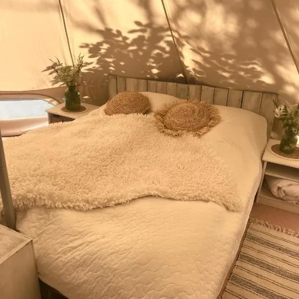 Muhu Leeni Glamping，位于Kuivastu的酒店