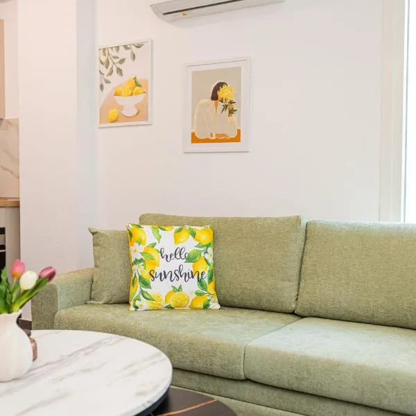 Green Almond's Family Apartment，位于Orfánion的酒店