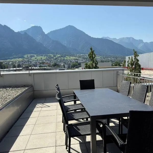 Penthouse mit Panoramaterrasse & Bergblick in Landquart，位于兰德夸特的酒店
