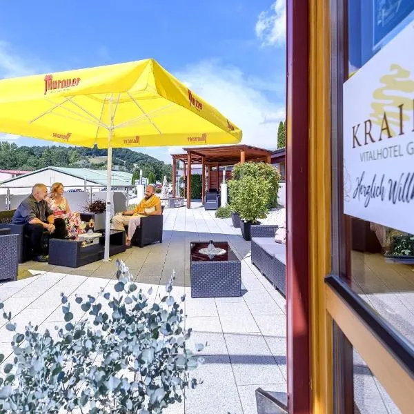 Vital Hotel Krainz mit Nebenhaus Familien Hotel，位于菲尔斯滕费尔德附近洛伊佩尔斯多夫的酒店