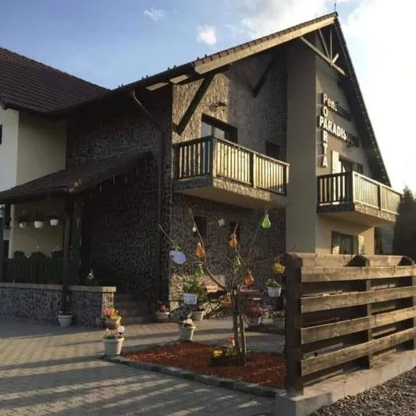 Casa Poarta Paradisului，位于Moldoveneşti的酒店