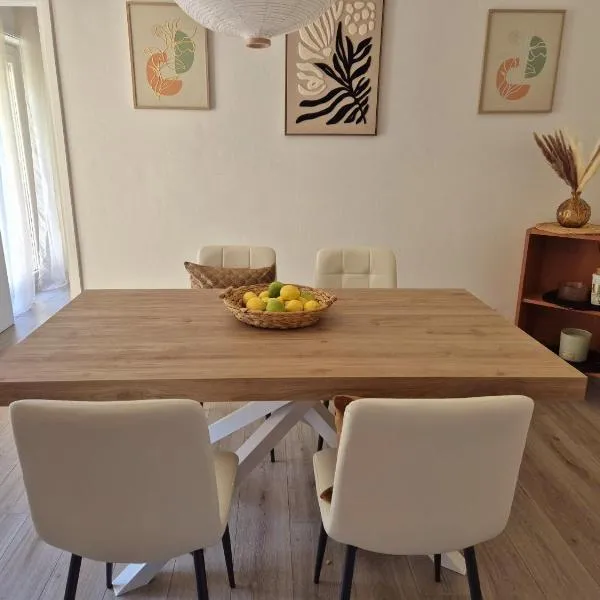 Grenz-Stopp Sunny Home Region Lugano & Comer See,位于沃卡罗的酒店