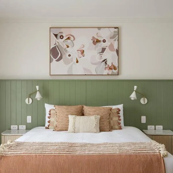 Plumes by CH Boutique & Apartments, an Ascend Collection Hotel，位于塔姆沃思的酒店