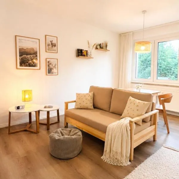 happyhome mitten im HARZ - direkte Wanderwege - Bachplätschern - Küche - Kinderfreundlich - Paare und Freunde，位于埃伦德的酒店