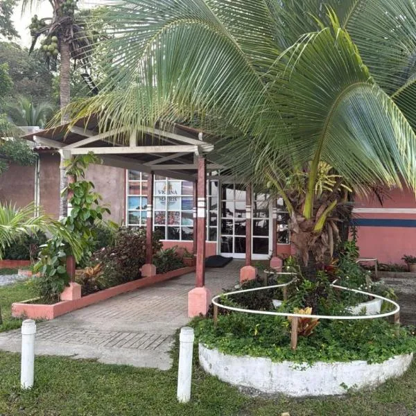 Vicina Maris Beach Lodge，位于María Chiquita的酒店