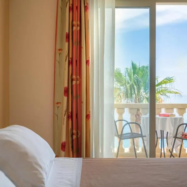 Hotel Orizzonte，位于勒托阳尼的酒店