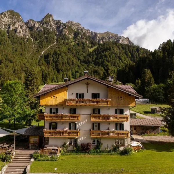 Rifugio Cereda,位于费拉迪普利米罗的酒店