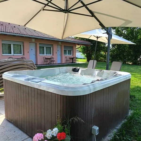 Hotel Ristorante alla Campagna，位于圣焦万尼卢帕托托的酒店