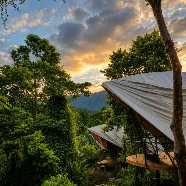 Qasa Boutique Hotel and Retreats - LGBTQ，位于San Luis的酒店