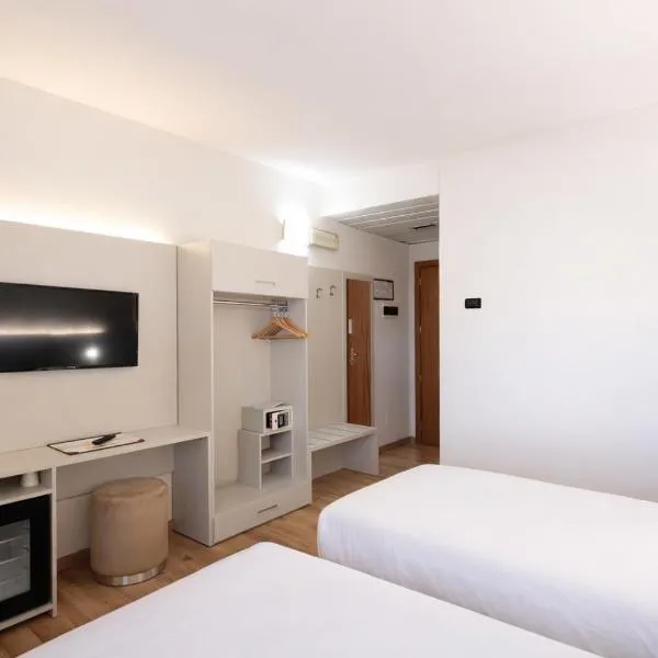 LVG Hotel Collection - Riz，位于圣吉奈西尤尼蒂的酒店