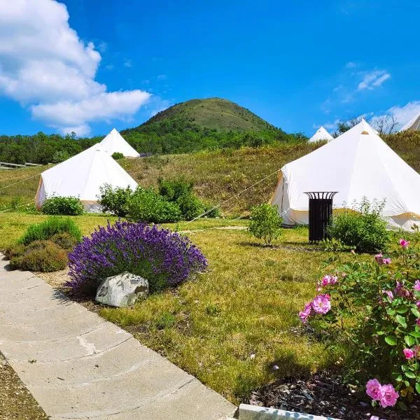 Resort Oblík - Luxusní stanové městečko，位于Raná的酒店
