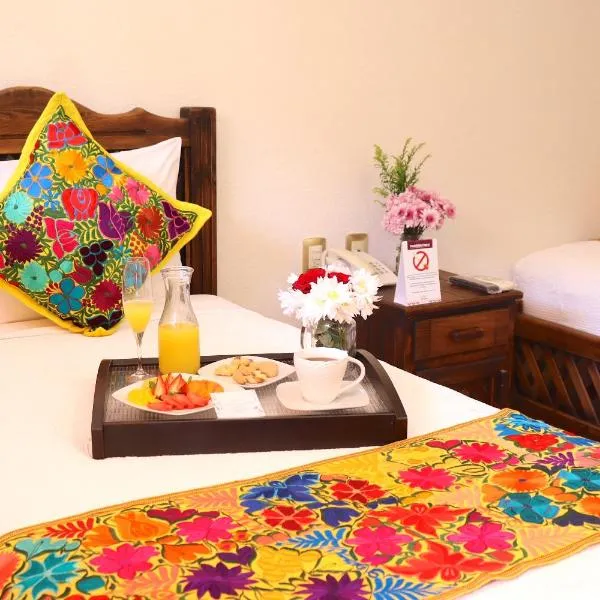 Camino Mexicano Hotel & Resort,位于图斯特拉古铁雷斯的酒店