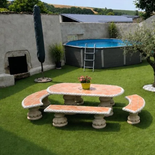 Maison avec Piscine, Spacieuse et climatisée, campagne cascade 30 min Sidobre 45min Albi，位于Lacaze的酒店