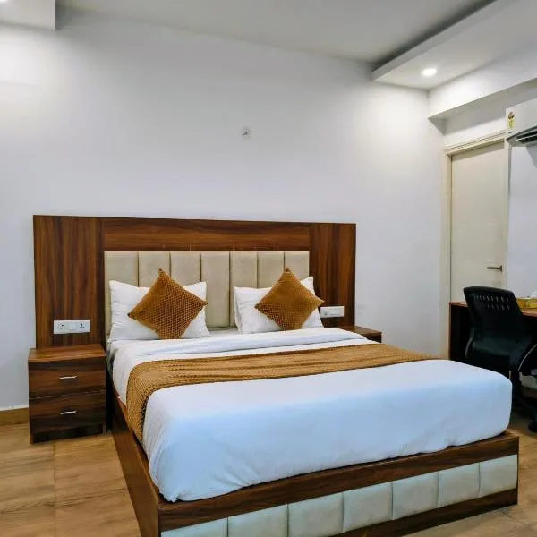 Hotel Osaka kundli,位于索尼帕特的酒店