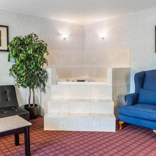 Quality Inn & Suites Gibsonia - Pittsburgh North，位于Gibsonia的酒店