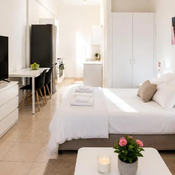 Habito Luxury Apartment - Breakbooking CY，位于利马索尔的酒店