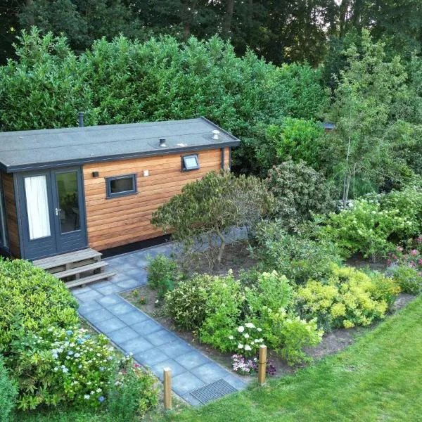 Chalet Kip & Geit incl Sauna & Jacuzzi，位于Heino的酒店
