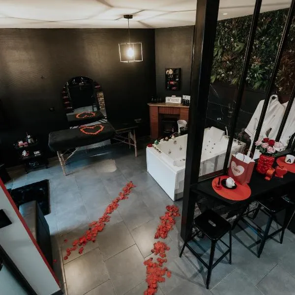 La Maison Coquine Love Room Balnéo，位于贝休恩的酒店