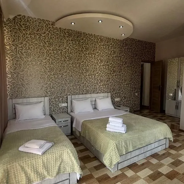 Hotel New Royal，位于第比利斯的酒店