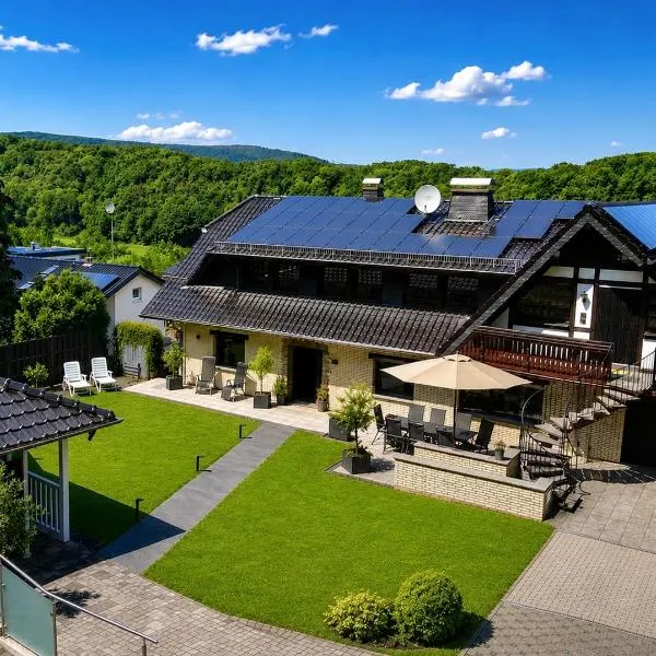 Villa Eifelblick Sauna&Wellness Apartment，位于海姆巴赫的酒店
