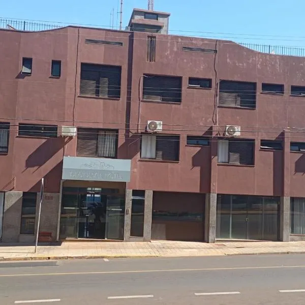 Residence Hotel,位于雅乌的酒店