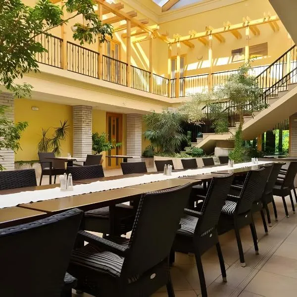 Atrium Agárd Panzió，位于加尔多尼的酒店