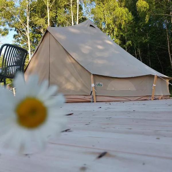 Glamping Tolvsbo Inn，位于Söderbärke的酒店