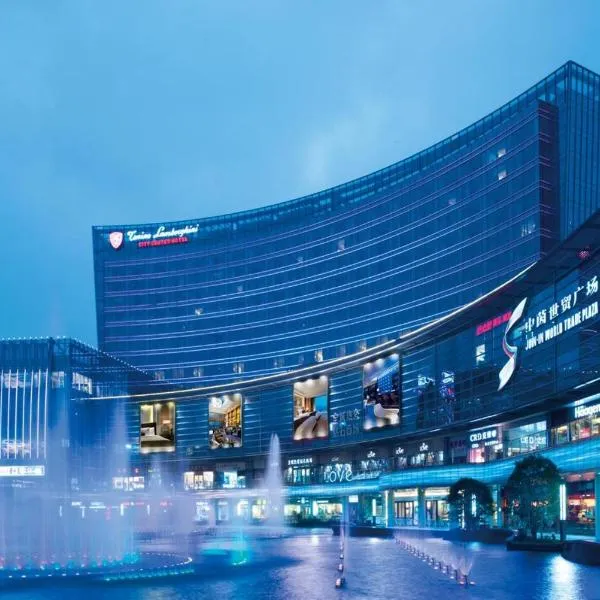 昆山托尼洛兰博基尼酒店，位于Zhujingcun的酒店