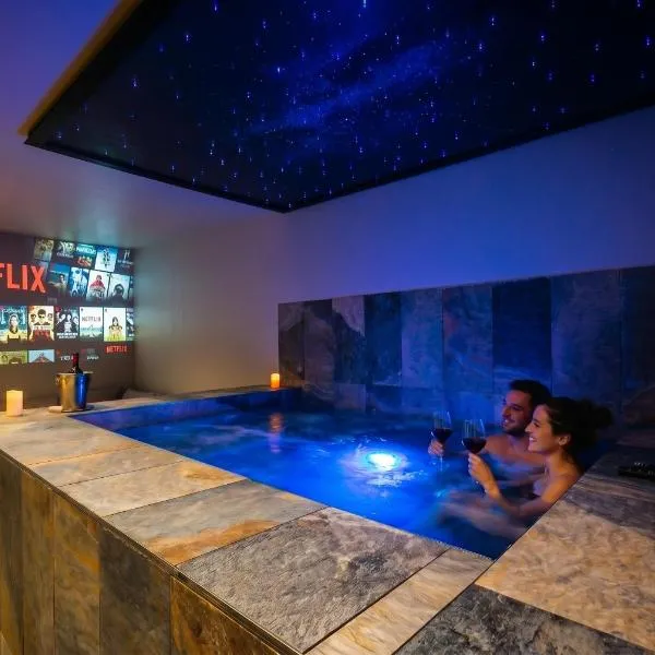 Gites Spa Strasbourg - Villa Gorille - SPA Privé, Sauna, Borne d'arcade, Babyfoot，位于Ittenheim的酒店