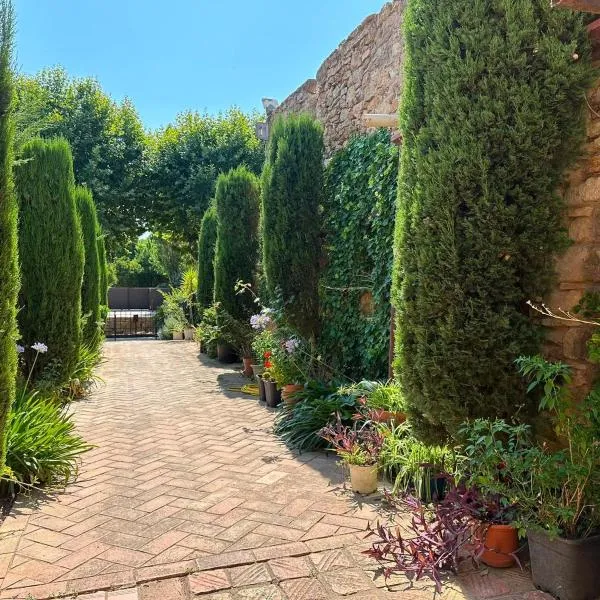 Hostal La Riera de Peratallada，位于佩拉托拉达的酒店