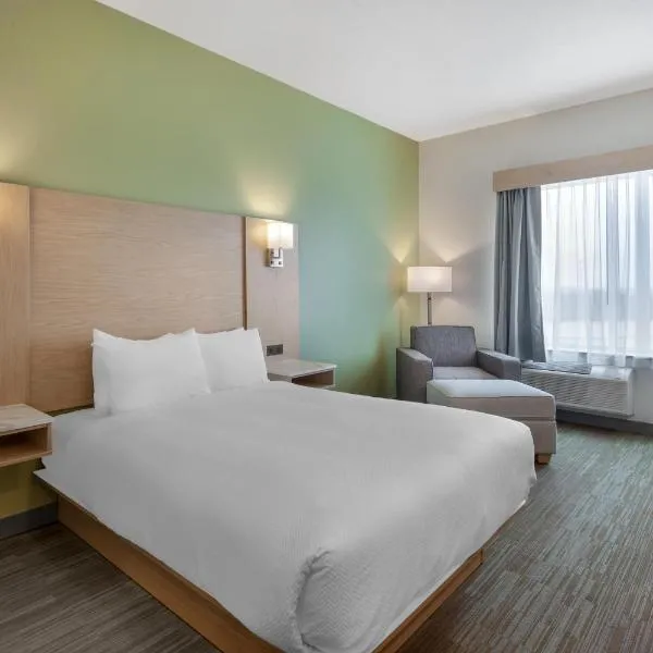 Best Western Plus Kawartha Lakes Hotel & Suites,位于Lindsay的酒店